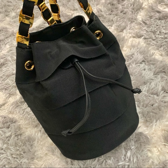 Salvatore Ferragamo drawstring bucket bag - Picture 2 of 15